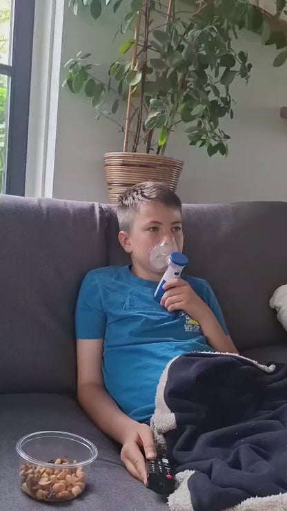 Vernevelen kind zout hoesten